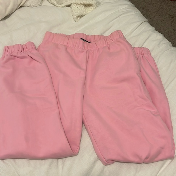 Brandy Melville Sweatpants - Picture 1 of 2